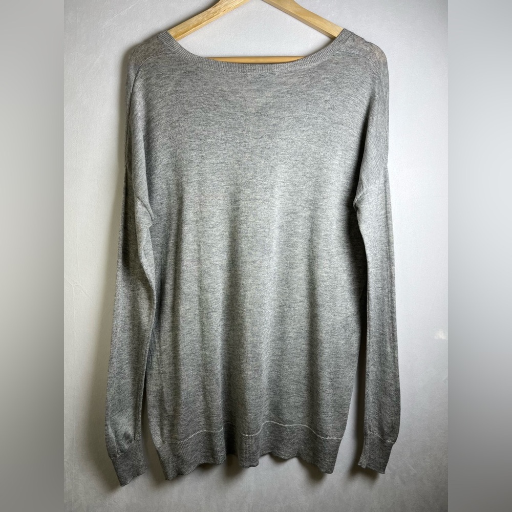 Vince Women’s Silk Cashmere V-Neck Sweater Light Gray Sz S Minimalist Quiet Lux - Picture 5 of 5